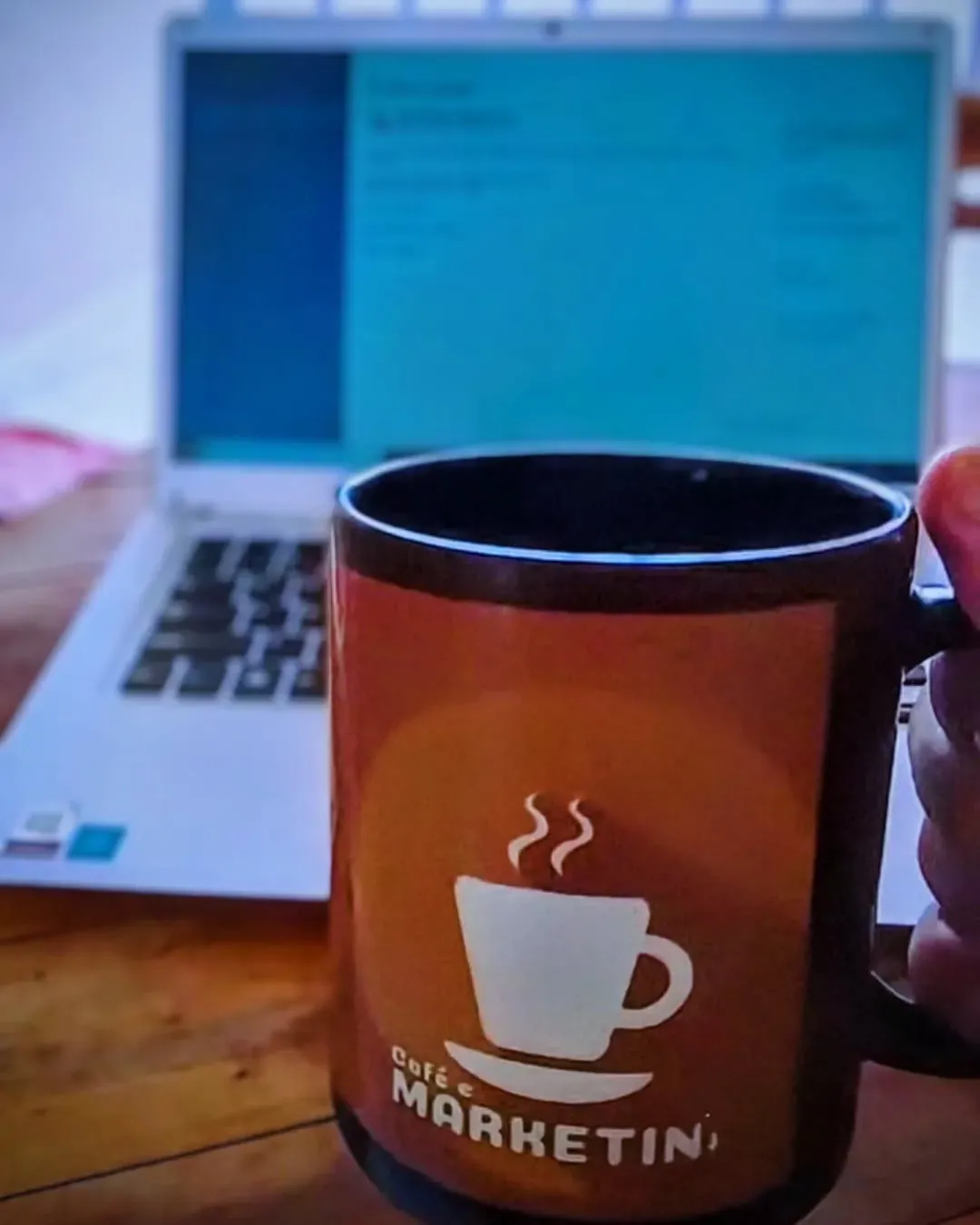 Conheça a Café e Marketing